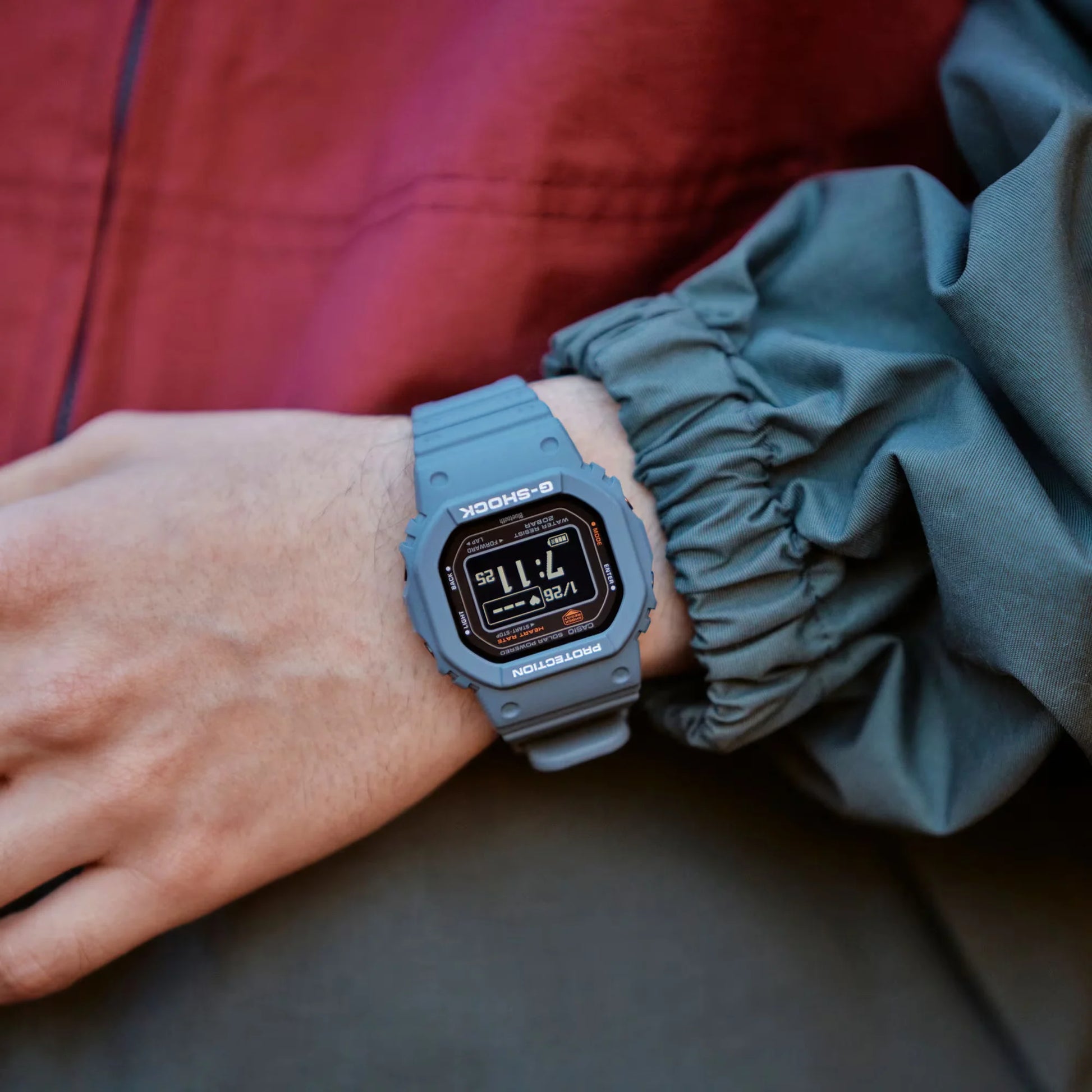 Casio G-Shock G-SQUAD DW-H5600-2
